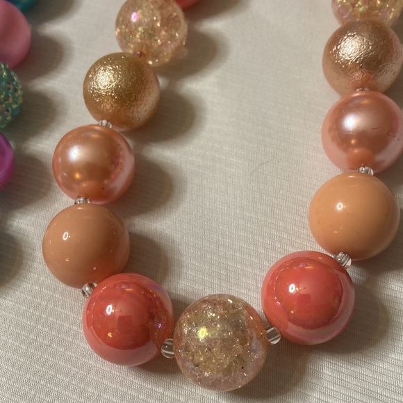 Little girls pastel chunky large bead sparkly necklace lot of 3 - Picture 7 of 9